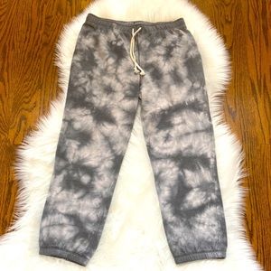So Tie dye crop joggers EUC